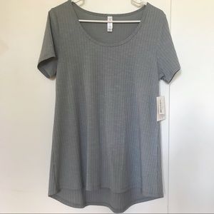 NWT LuLaRoe Classic Tee in Gray